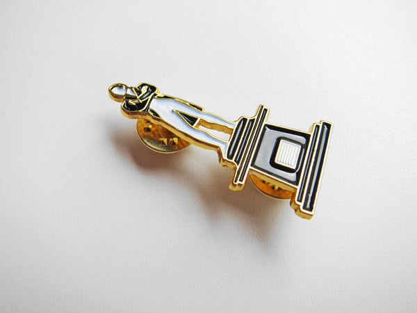 Sir Stamford Raffles Collar Pin - LOVE SG